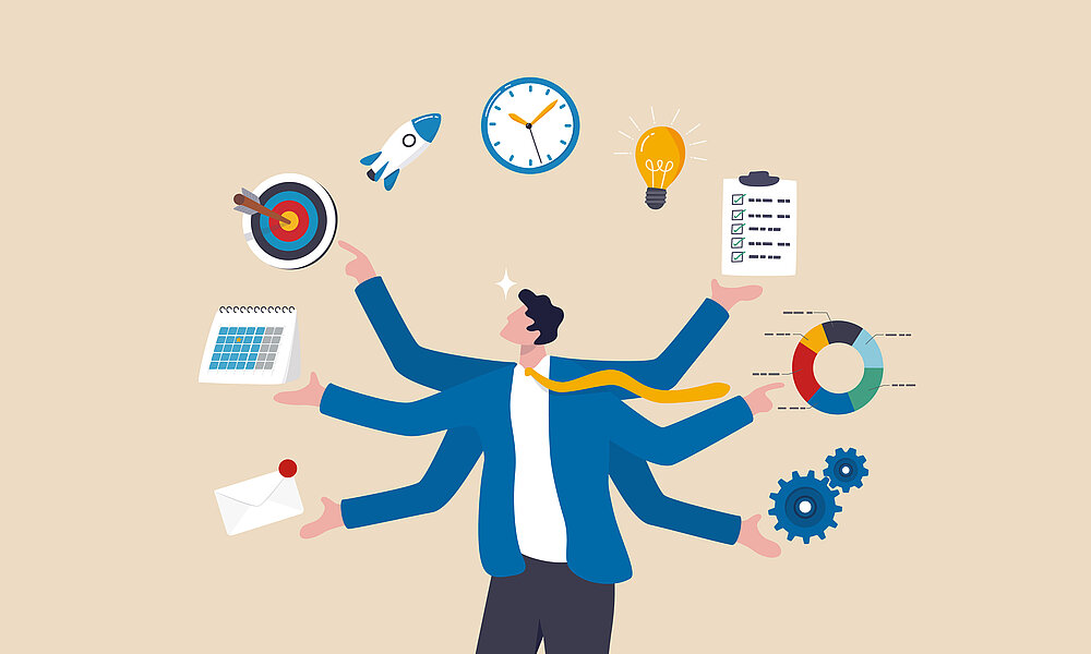 Eine Illustration eines multitaskingfähigen Mannes mit mehreren Armen, die verschiedene Objekte wie eine Zielscheibe, eine Rakete, eine Uhr, eine Glühbirne, ein Klemmbrett, ein Diagramm, Zahnräder, einen Kalender und einen Briefumschlag halten. Der Mann trägt einen blauen Anzug und eine gelbe Krawatte.
