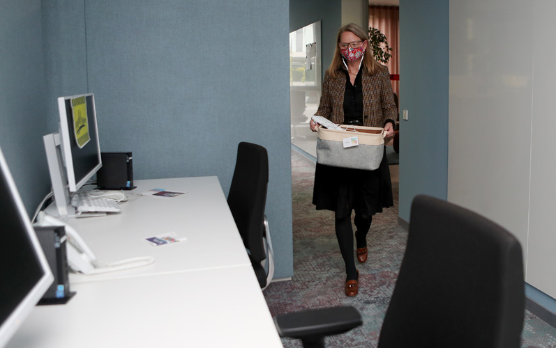 Christina Bersick im Büro
