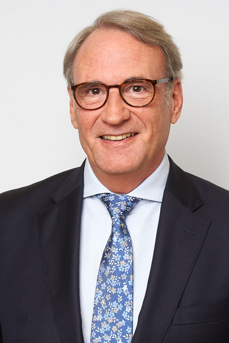 Dr. Jens Petersen