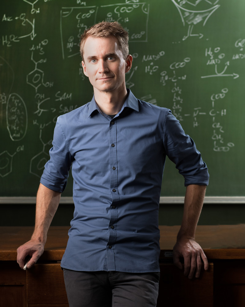 Dr. Henning Beck