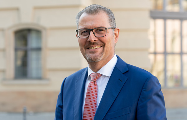 Dr. Rainer Dulger